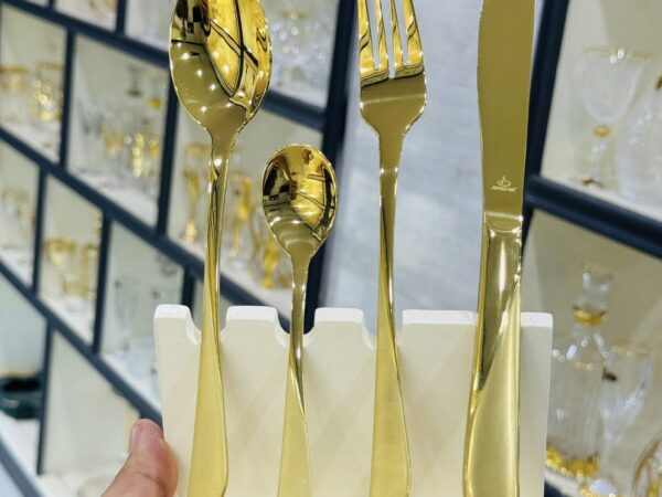 شنطة معالق أرشا 86 قطعة دهبى كود 3364